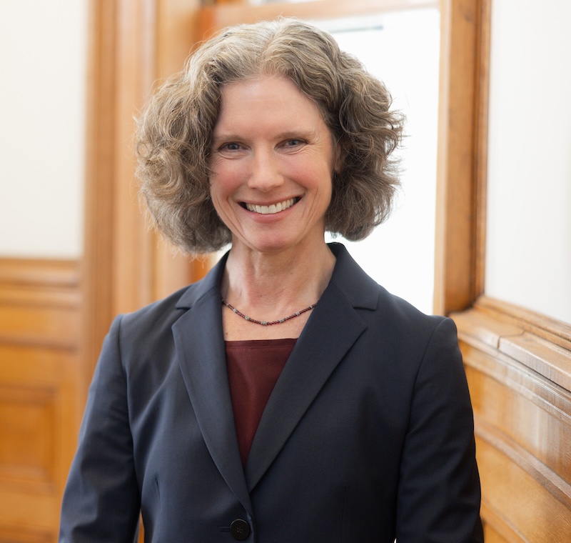 Dr. Lisa Vollendorf